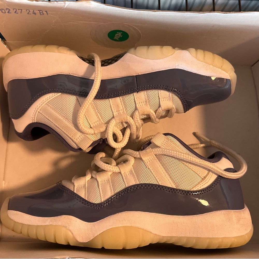 Jordan good condition, size 4